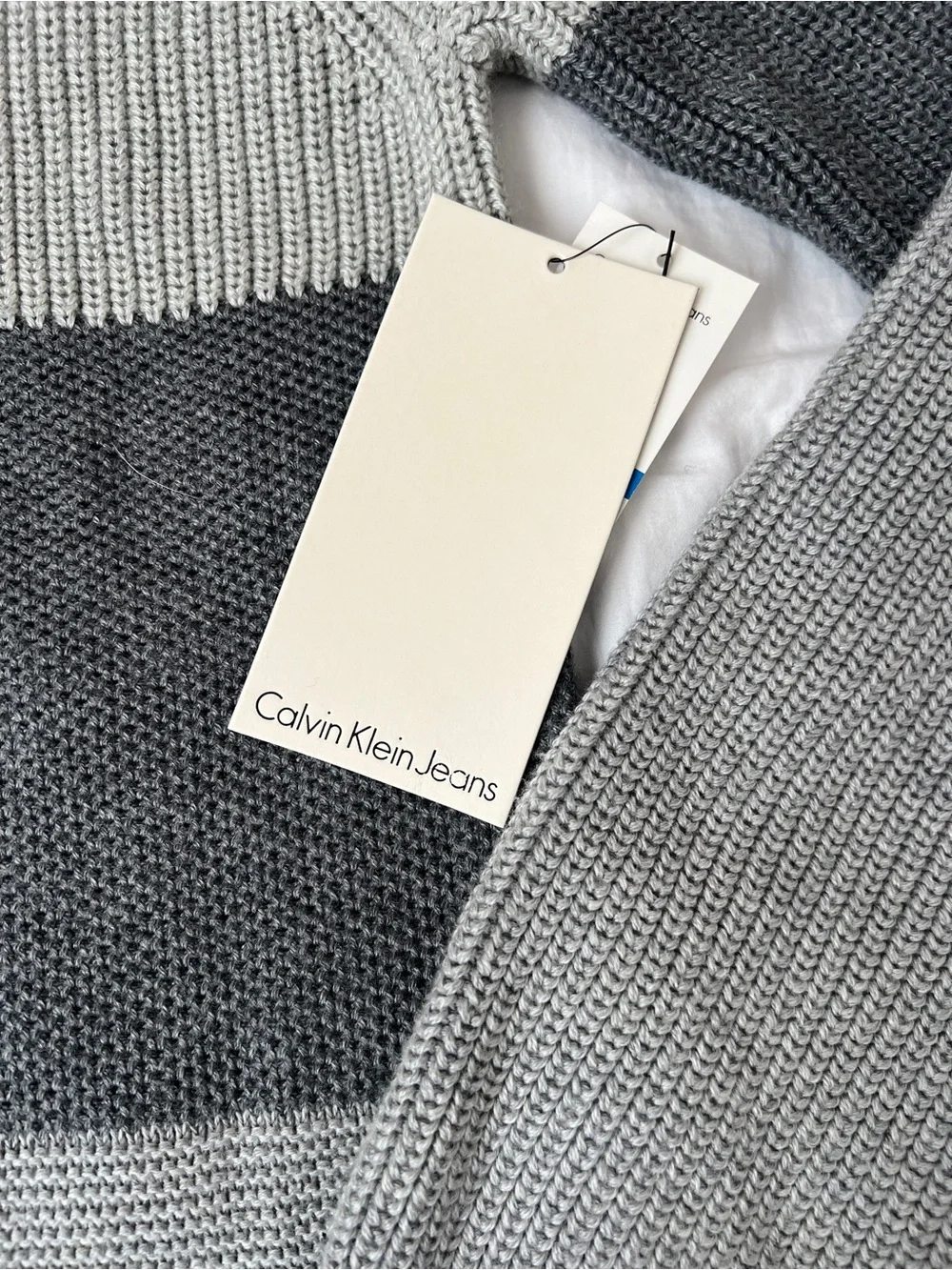 Calvin Klein Jeans Gray Colorblock Knit Sweater – XL | NWT